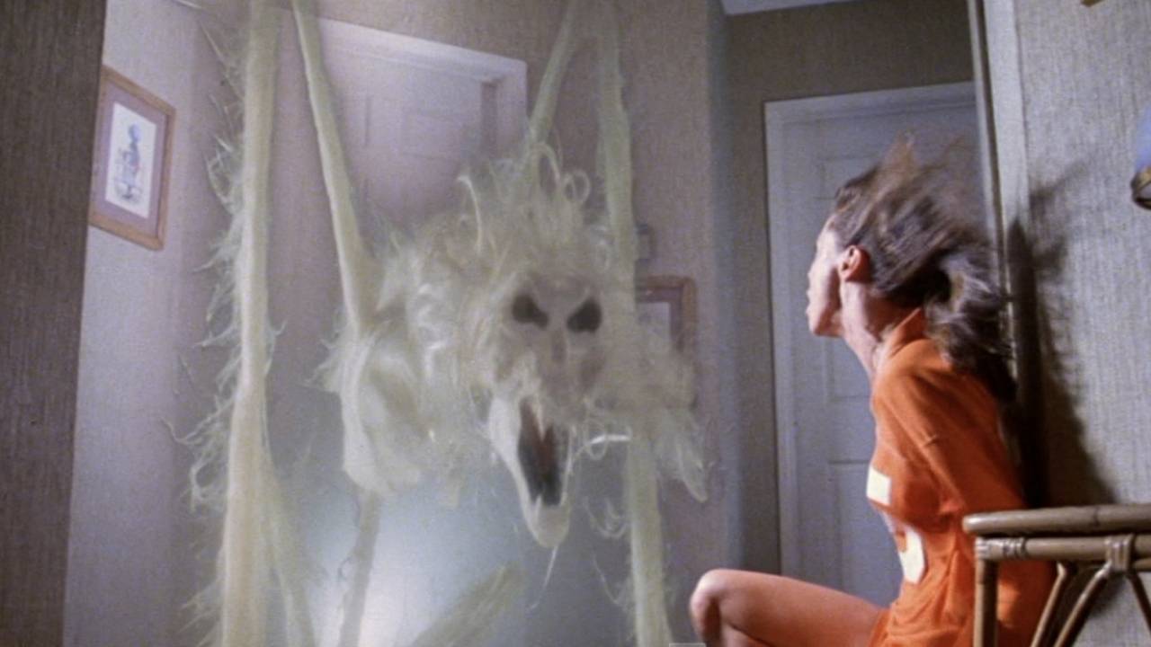 Imagen de la película Poltergeist de 1982